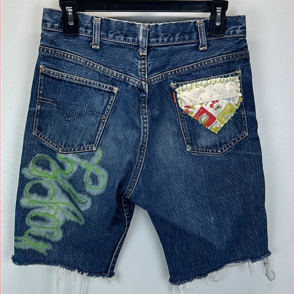 ⭐️Adorned Crown Textile reworked patch Big E Levi’s cut off shorts upcycle - Picture 2 of 12